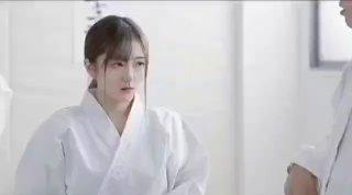 请注意快递故障！无法忍受从衣服上也能看出的人妻的大屁股连日插入中出的缺德运输店 小花のん